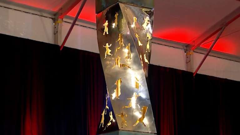 ��������