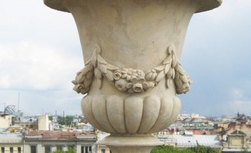 ВАЗА НА КРОВЛЕ ВАЗА НА КРОВЛЕ